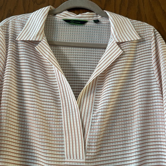 Long tunic type blouse great for summer - Picture 2 of 7